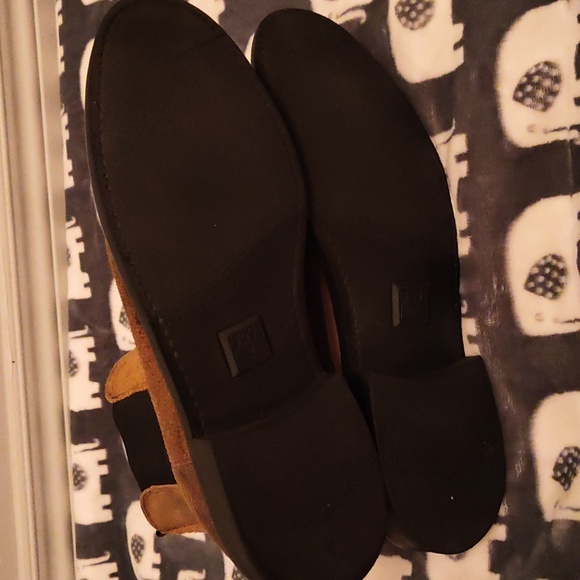 FRYE Boots - Picture 4 of 11